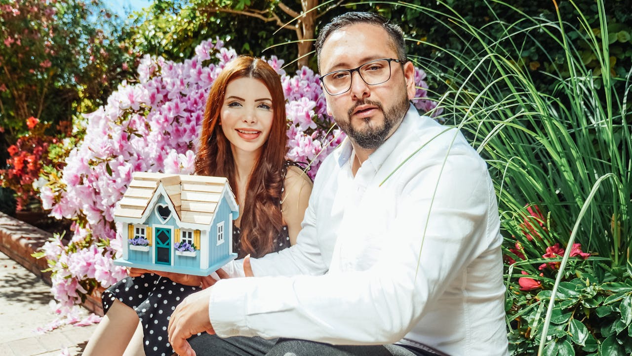 Couple finding a property, landlord struggling with portfolio